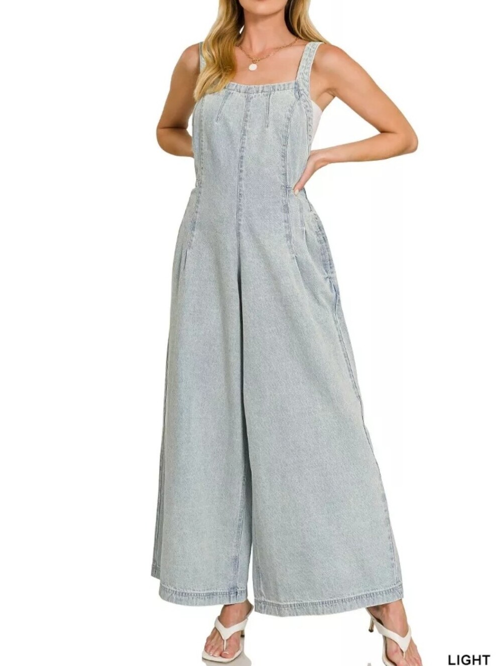 ZENANA Denim Light Washed Wide-Leg Overalls M Sleeveless Jumpsuit Blue